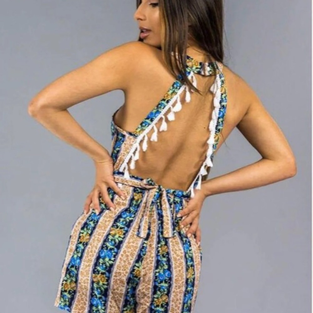 Boutique Romper - Picture 2 of 2